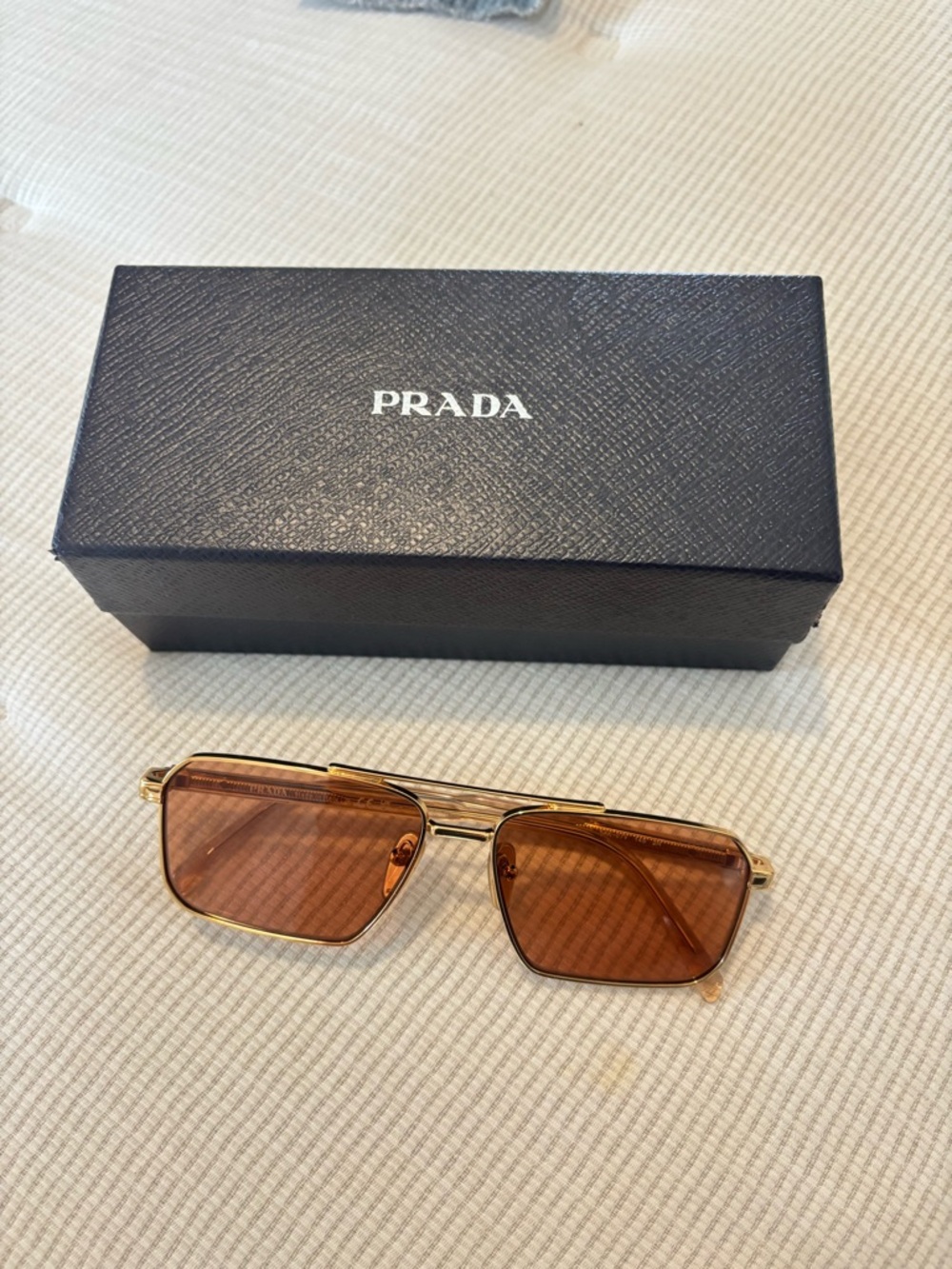 Prada gold-frame sunglasses with pink lenses - Picture 3 of 6